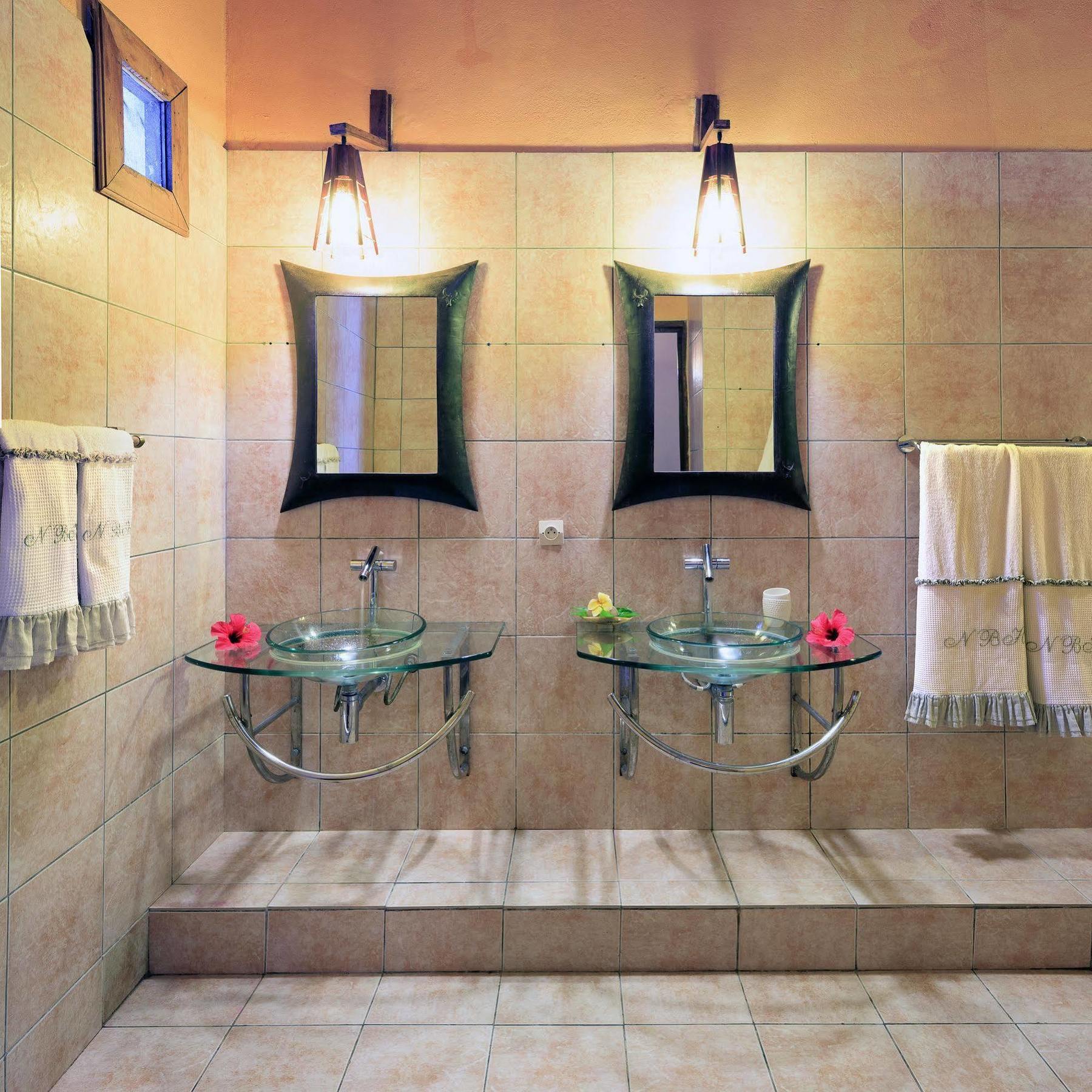 Nosy Be Hotel & Spa Ambaro Dış mekan fotoğraf