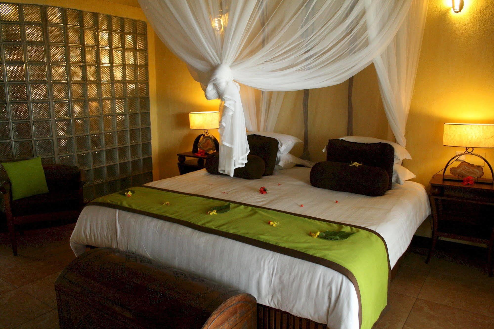 Nosy Be Hotel & Spa Ambaro Dış mekan fotoğraf
